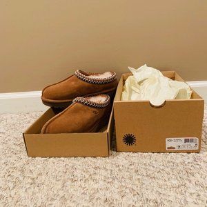 Lady's Uggs